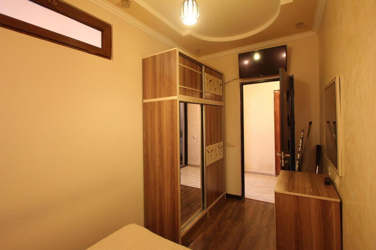 Amiryan Street 1 Bedroom Deluxe Apartment With Balcony Am104 Yerevan Ngoại thất bức ảnh